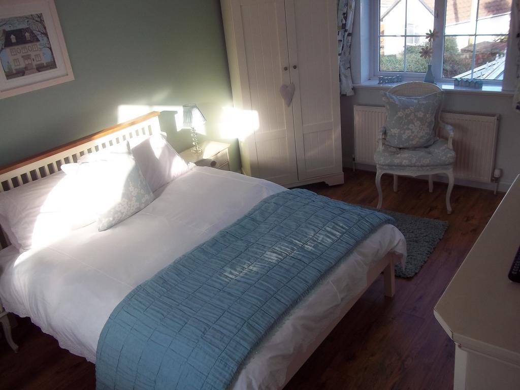 Downsfield Bed And Breakfast St Ives  Room photo